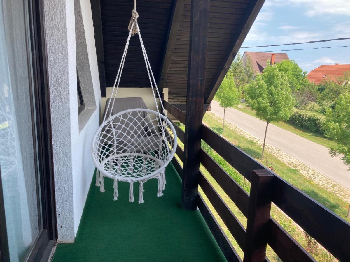 Karadi Apartman Zánka Buitenkant foto